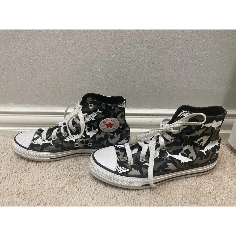 Converse Hi Top Shark Bite Black Red Junior Kids Casual Shoes Youth Size 3